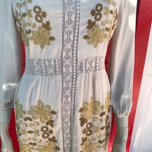 Roolee- cream long sleeve crochet flower dess